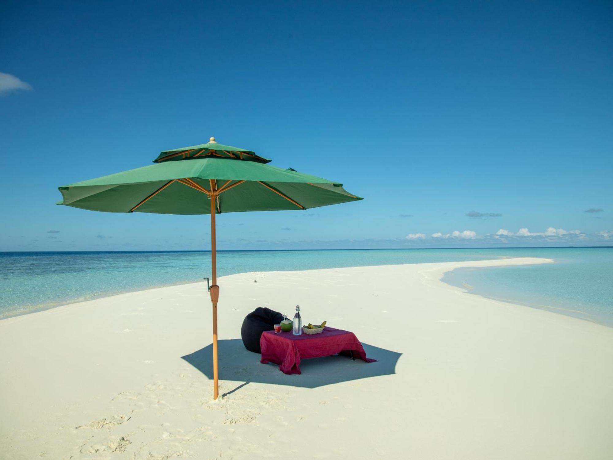 Kirulhiya Maldives Hotel Omadhoo Exteriör bild