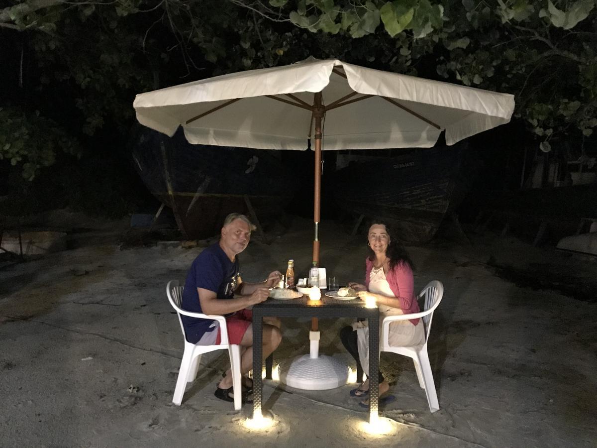 Kirulhiya Maldives Hotel Omadhoo Exteriör bild