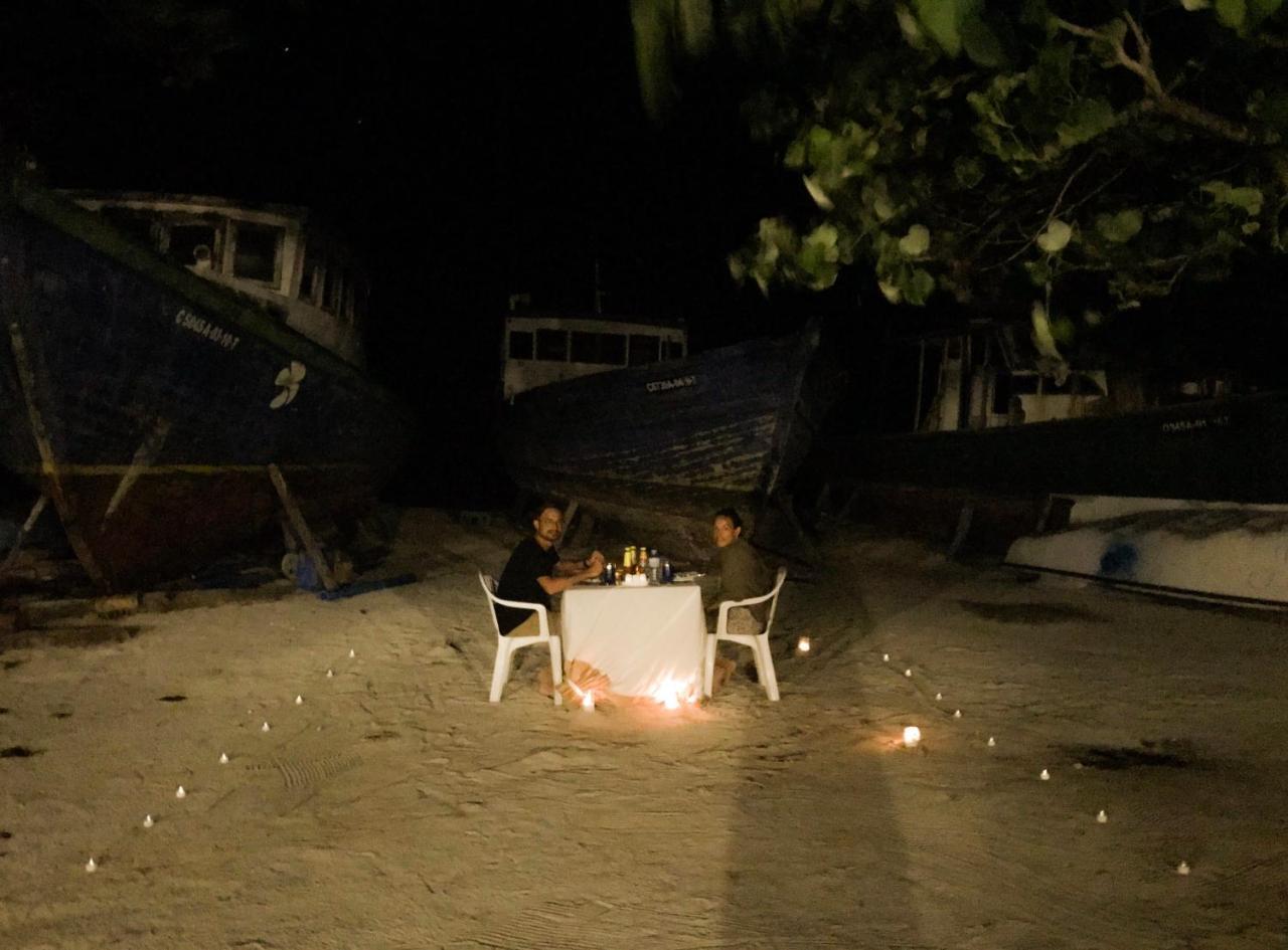 Kirulhiya Maldives Hotel Omadhoo Exteriör bild